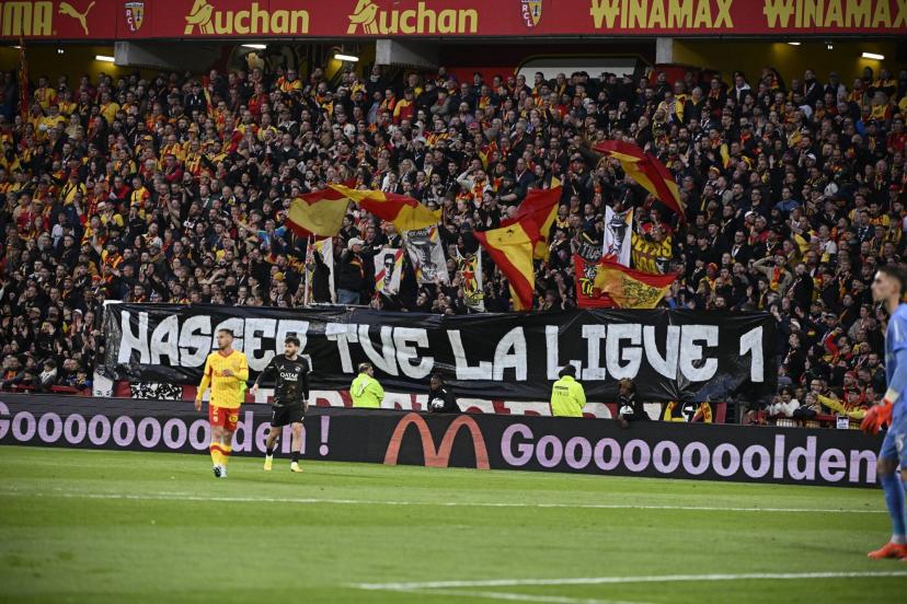 banderole des supporters lensois lors du match face au PSG