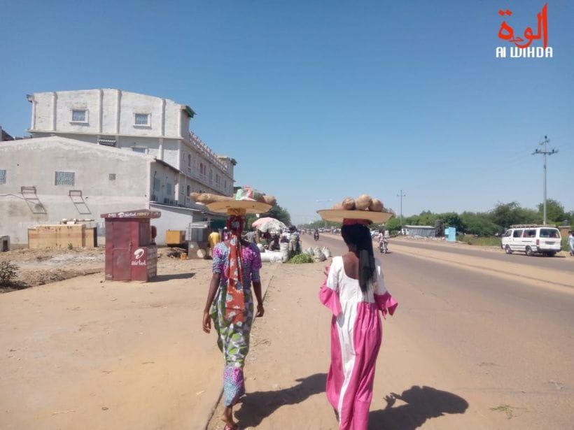 Tchad : les vendeuses ambulantes et l'avenir menacé des enfants des rues