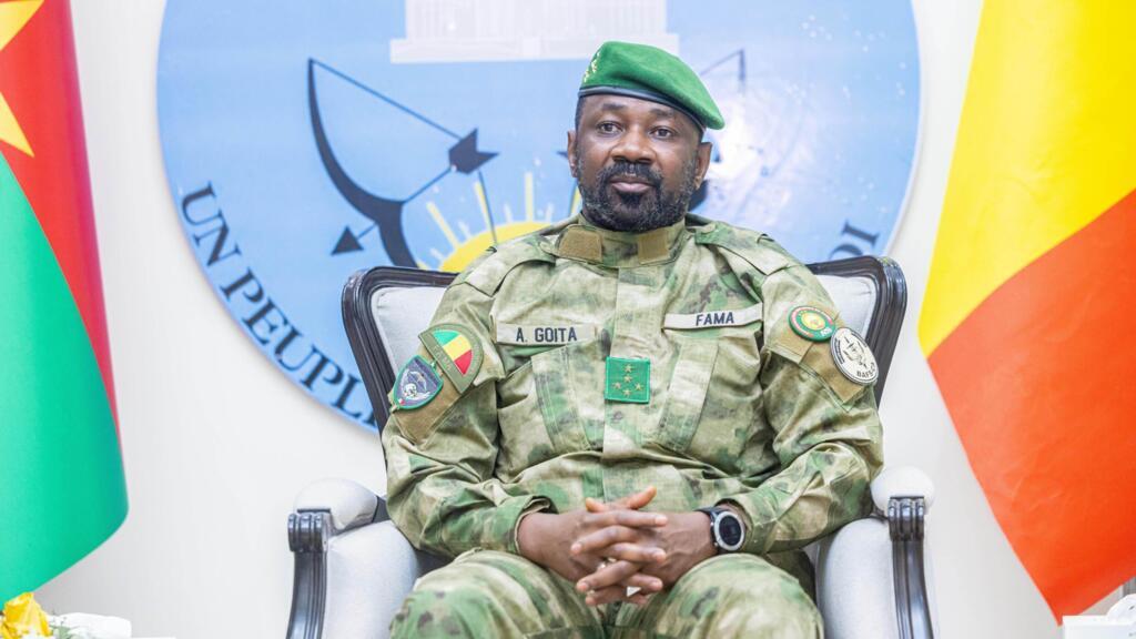 Le général Assimi Goïta, président de transition du Mali, lors d'un sommet de l'Alliance des États du Sahel