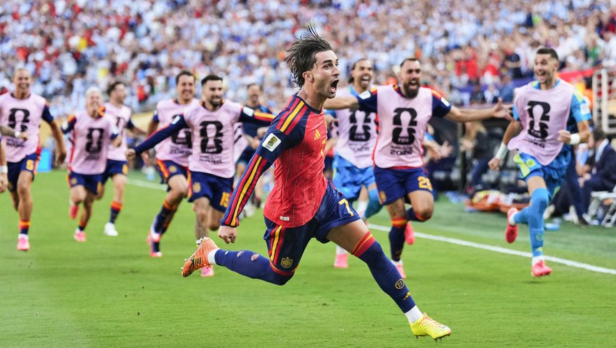 Ferran Torres, buteur de la finale de la Coupe du monde avec l'Espagne, en discussion pour rejoindre le Paris Saint-Germain