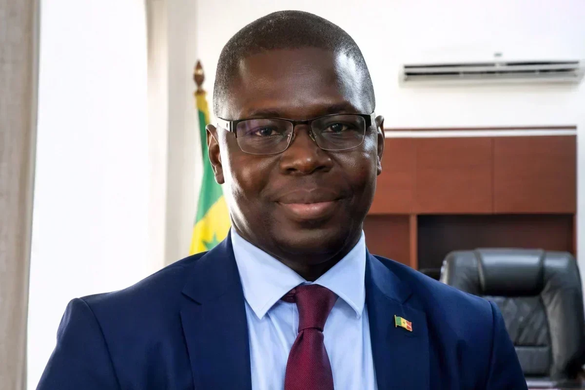 transhumance politique au Sénégal : l’évolution des alliances à travers le temps